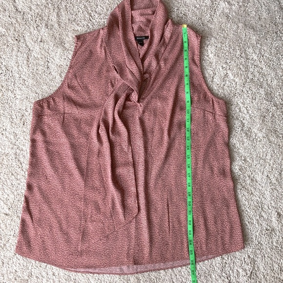 RW & Co | Sleeveless Blouse - Picture 3 of 9